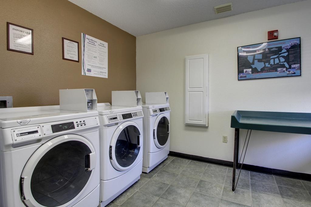 Intown Suites Extended Stay Birmingham Al - Lakeshore Parkway ภายนอก รูปภาพ
