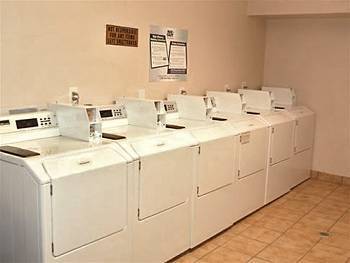 Intown Suites Extended Stay Birmingham Al - Lakeshore Parkway ภายนอก รูปภาพ
